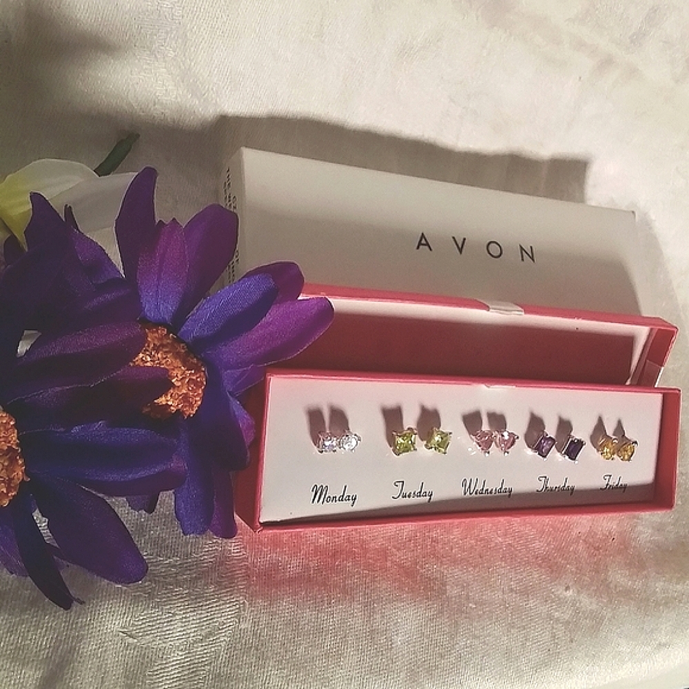 Rare Avon Days of The Week Post Earring Set Monday-Friday Authentic Gemstones SS